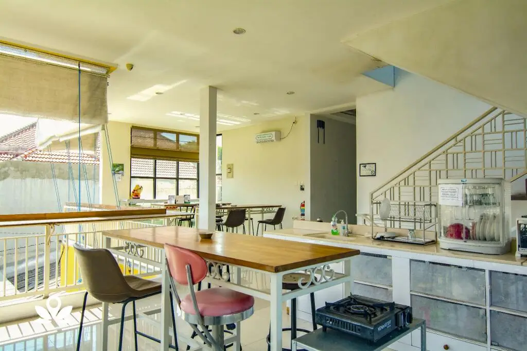 Сурабая: Family Guest House Kupang Baru