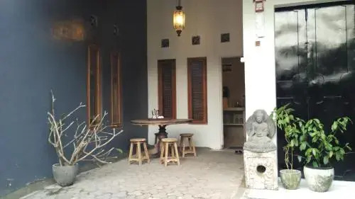 Батуретно: Rumah Lotus