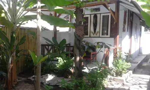 Гили Траванган: Sasaki Bungalow