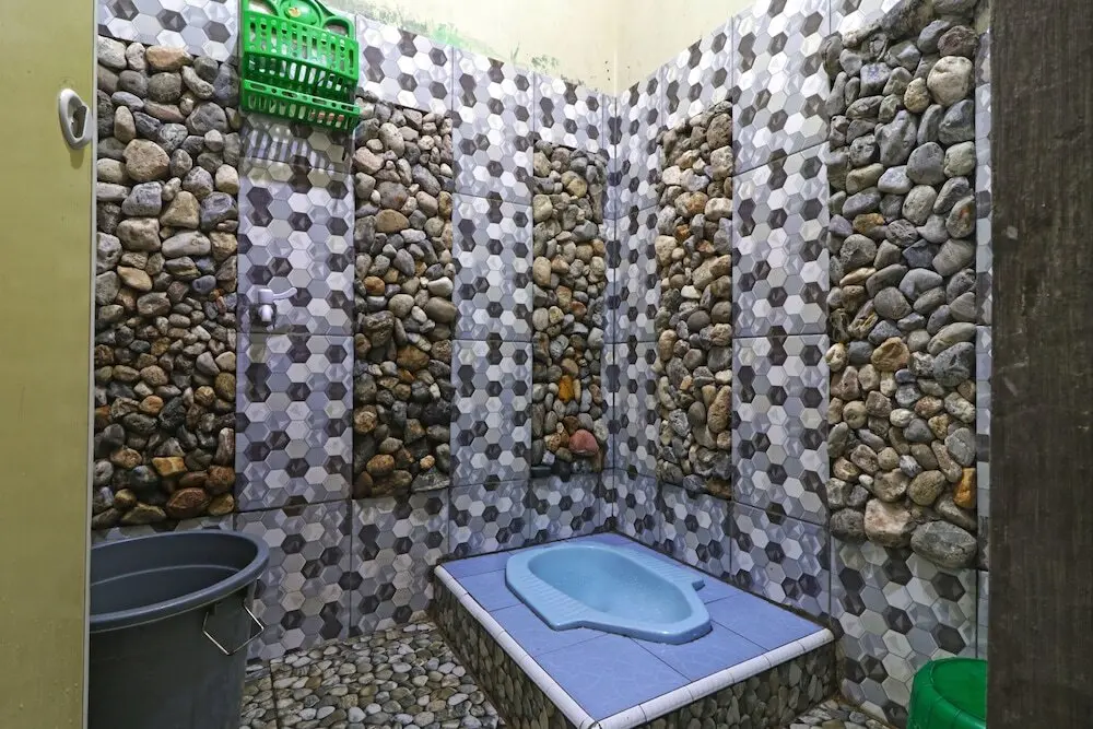 Готонг Ройонг: Batu Kapal Guest House