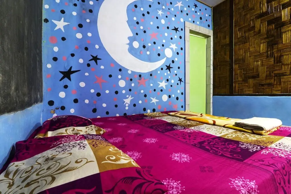 Готонг Ройонг: Batu Kapal Guest House