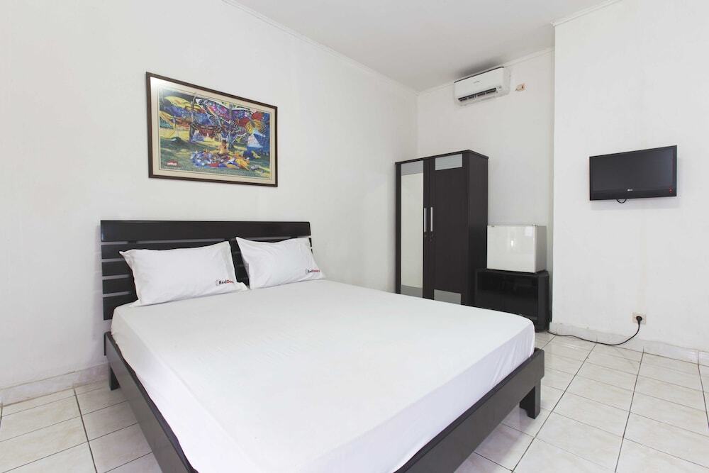 Джакарта: RedDoorz Near TB Simatupang