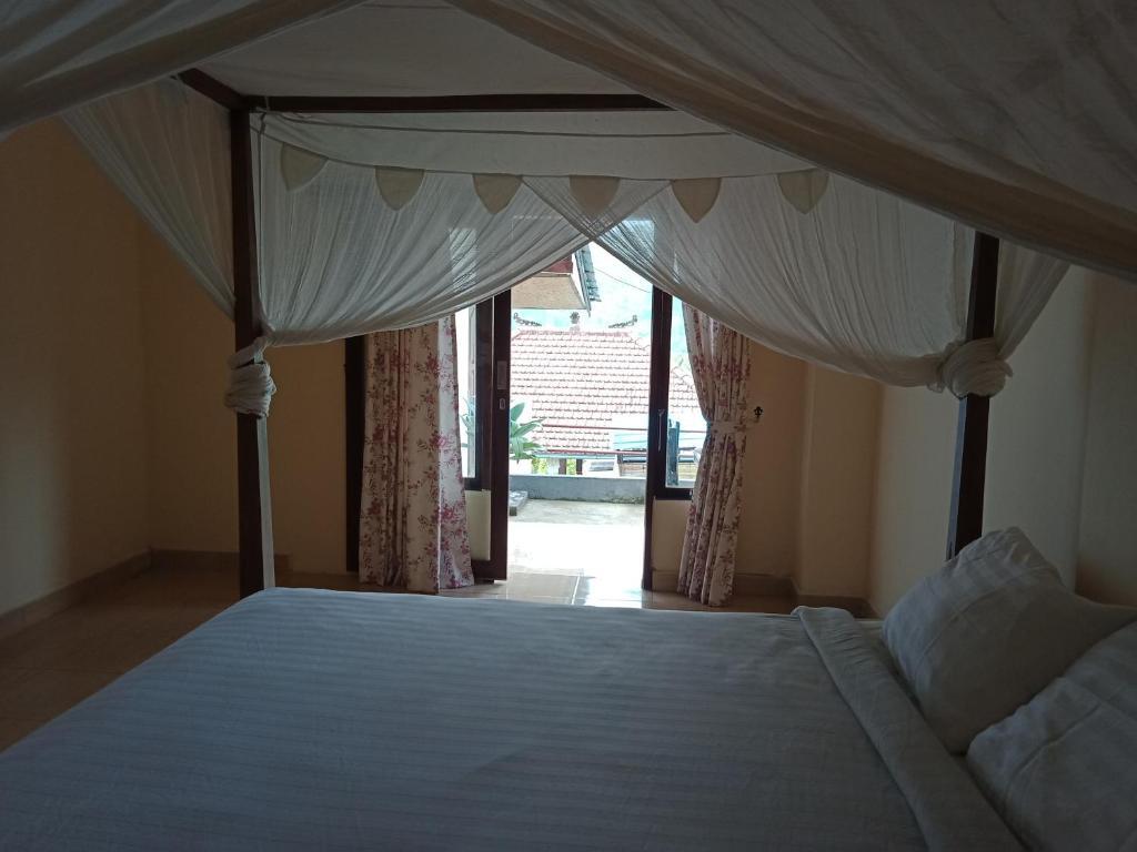 Мундук: Adila Warung and Homestay