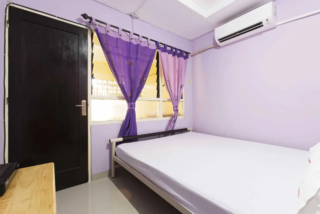 RedDoorz near Senen Station — фото 1