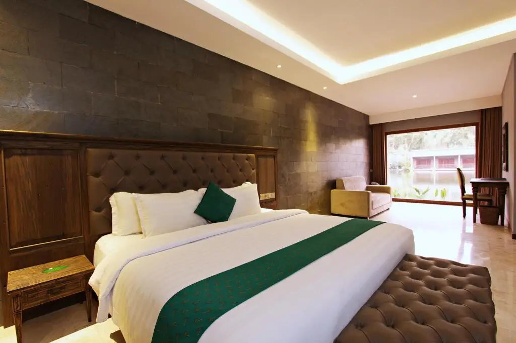 The Westlake Hotel & Resort Yogyakarta — фото 1