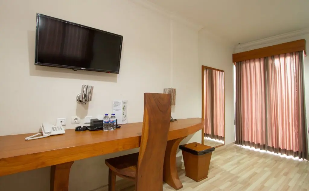 Кута: OYO 3950 The Ratna Hotel
