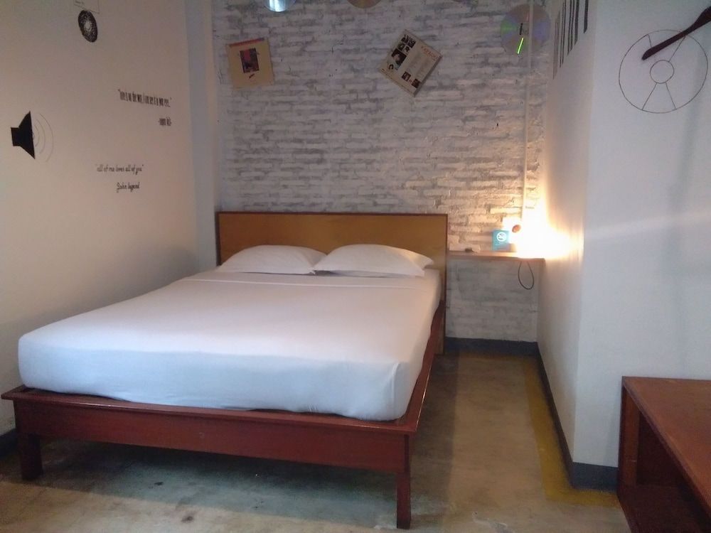 Палангкарая: Artz Hotel