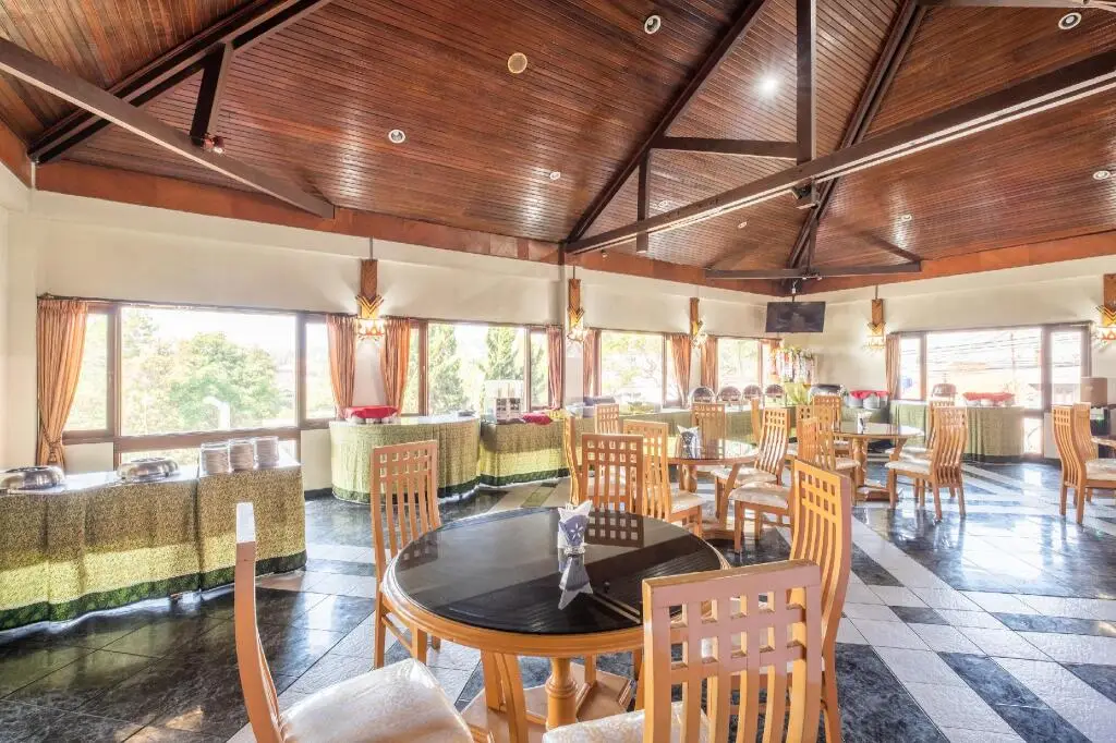 Чипанас: Capital O 1256 Sangga Buana Resort and Convention Hotel