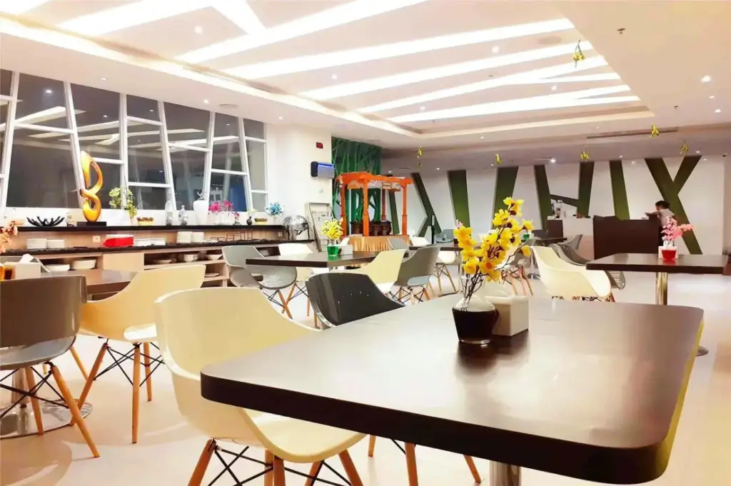 Проболинго: Bromo Park Hotel