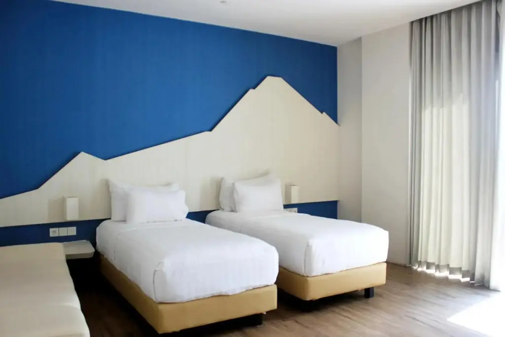 Проболинго: Bromo Park Hotel
