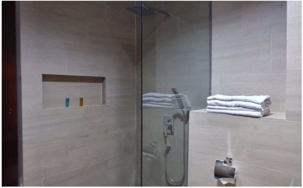 Сукабуми: Balcony Hotel Sukabumi