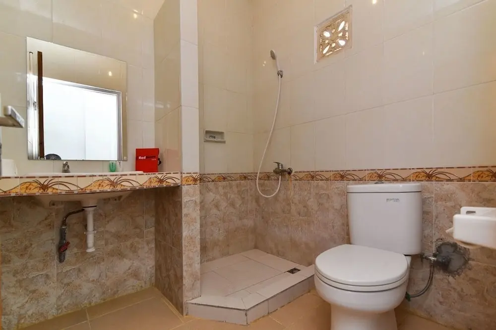 Танджунг-Беноа-Бич: RedDoorz near Tanjung Benoa Beach