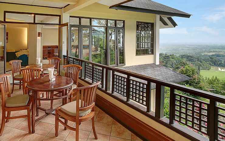 Сукарайя: Gunung Geulis Cottages managed by Royal Tulip