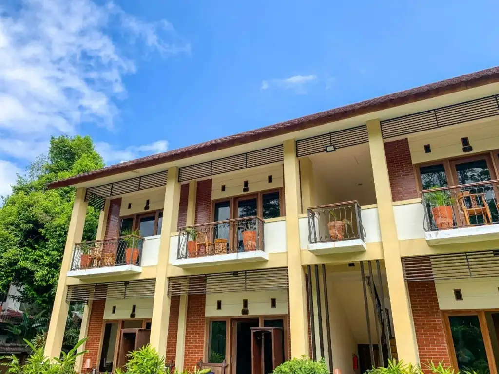 Депок: OYO 261 Sasono Putro Residence