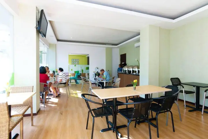 Матарам: Hotel Catur Warga