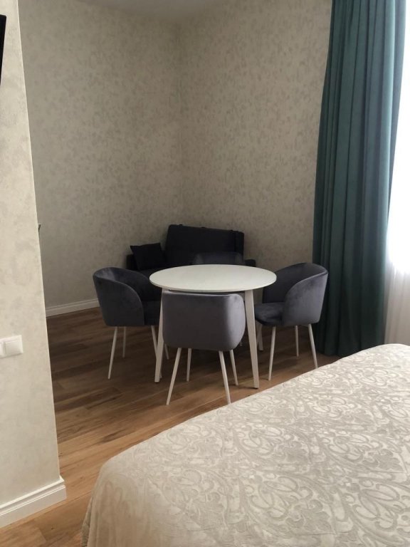Сочи: Studiya Dlya 3 Kh U Morporta V Samom Tsentre Sochi Apartments