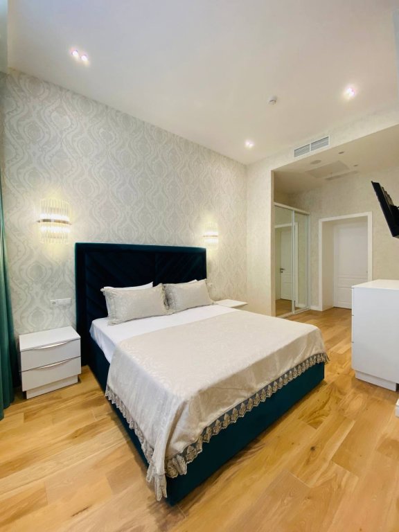 Сочи: Studiya Dlya 3 Kh U Morporta V Samom Tsentre Sochi Apartments