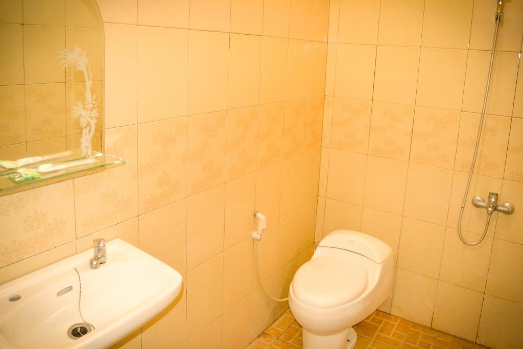 Купанг: Hotel Ledetadu