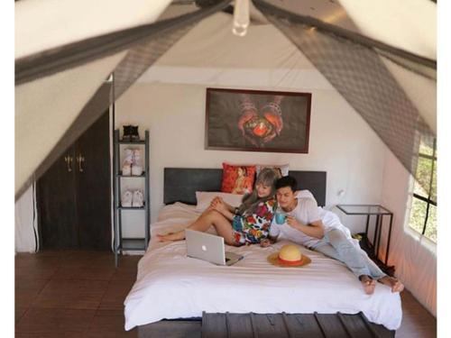 Лембанг: Trizara Resorts Glam Camping