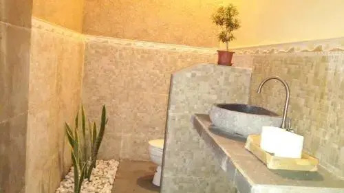 Гили Аир: H&R Guest house