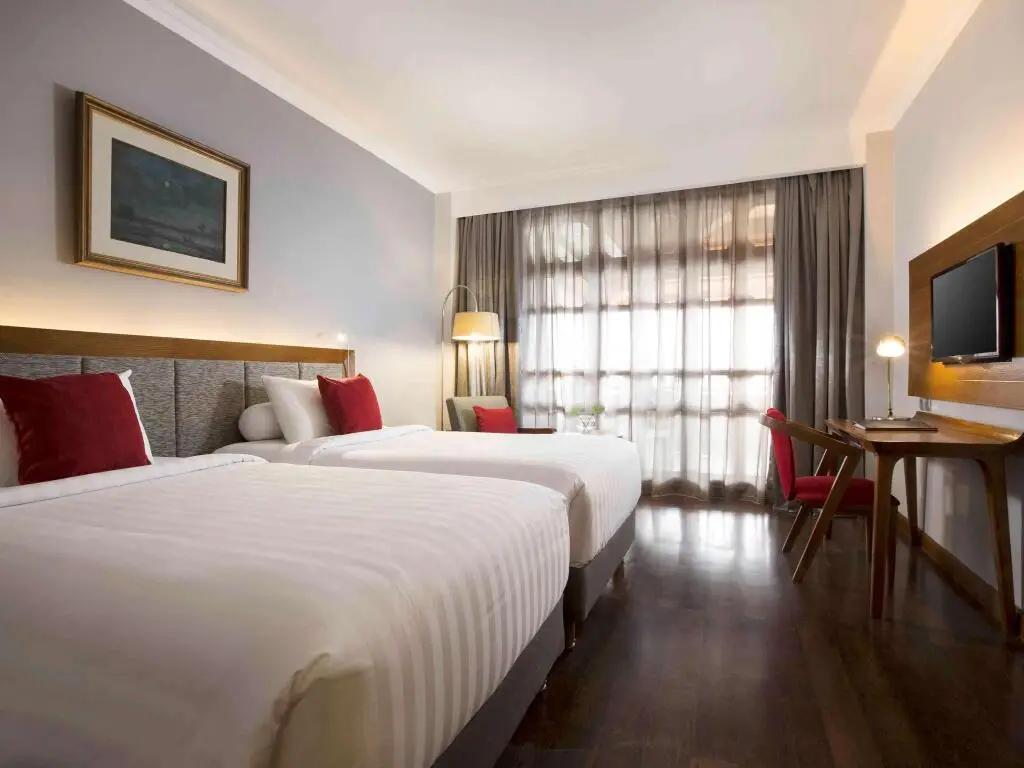 Букиттинги: Novotel Bukittinggi