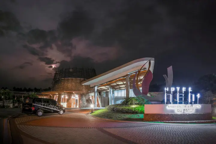 carousel image 0