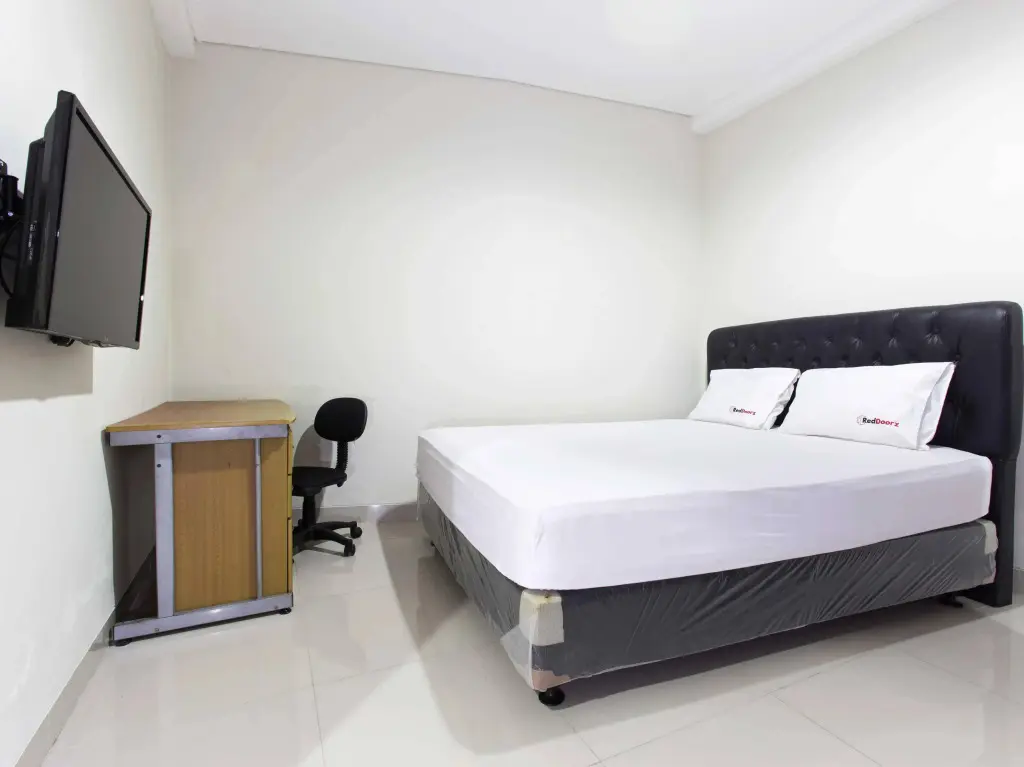 Чикаранг: RedDoorz Plus near Lippo Cikarang Mall