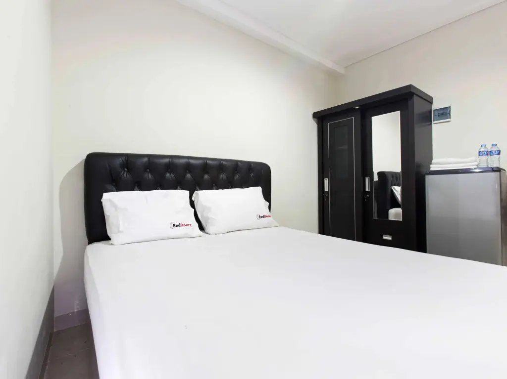 Чикаранг: RedDoorz Plus near Lippo Cikarang Mall