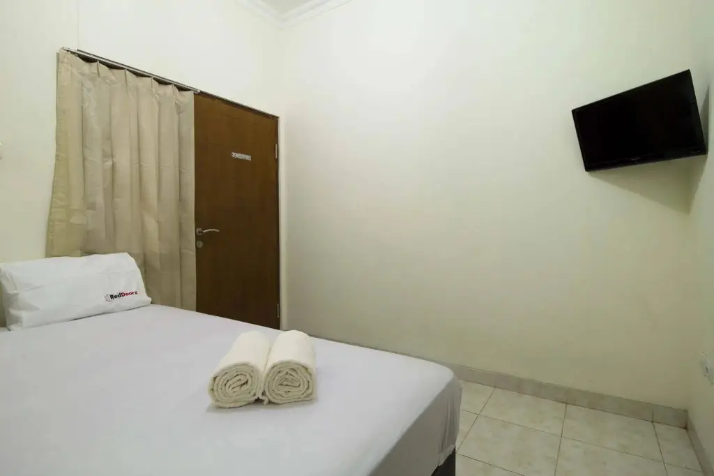 Джакарта: RedDoorz near Pulogadung