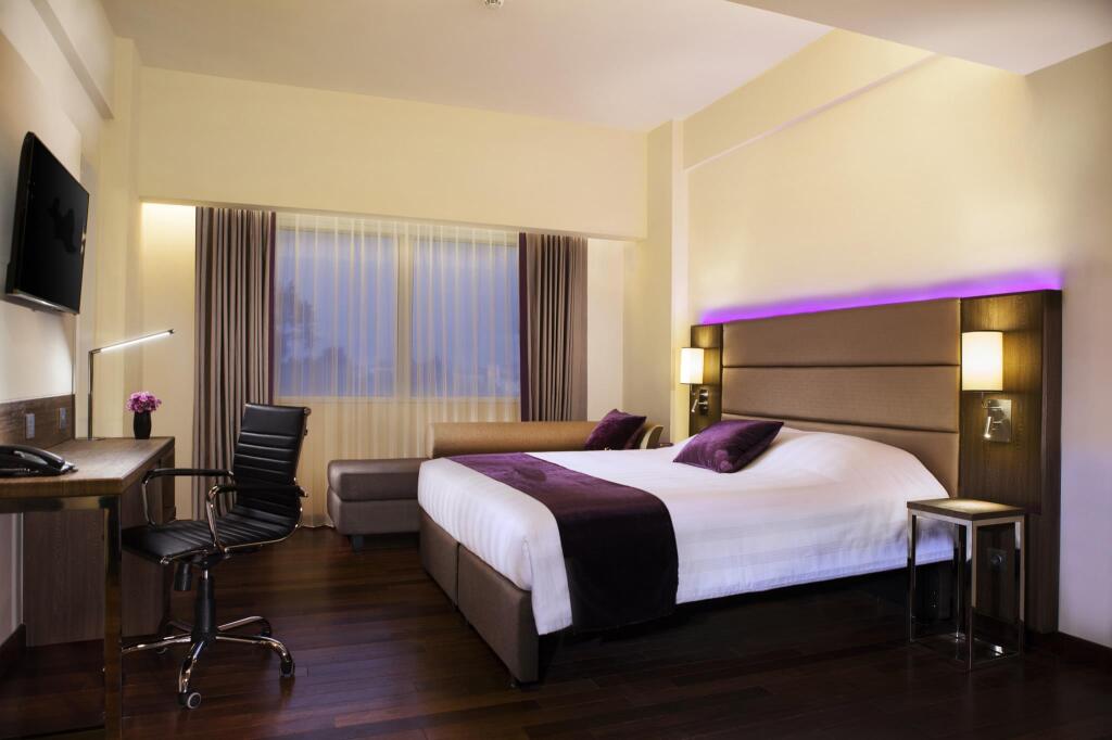 Bigland Hotel & Convention Sentul — фото 1