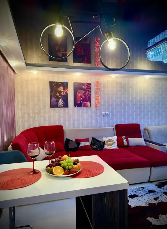 Липецк: Studiya S Dizaynerskim Remontom Po Prospektu Pobedy Apartments