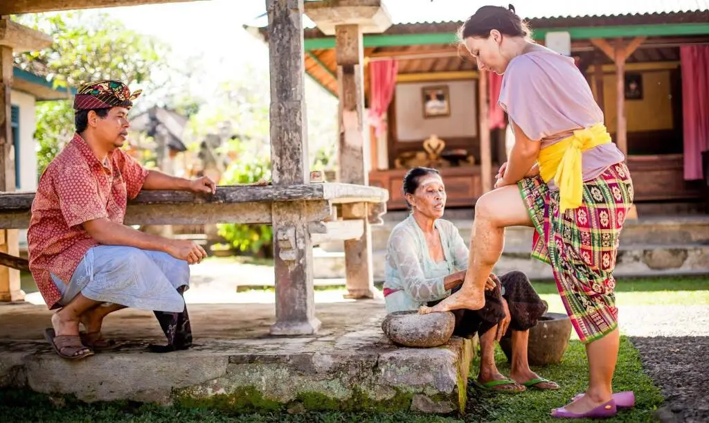 Табанан: Rumah Desa