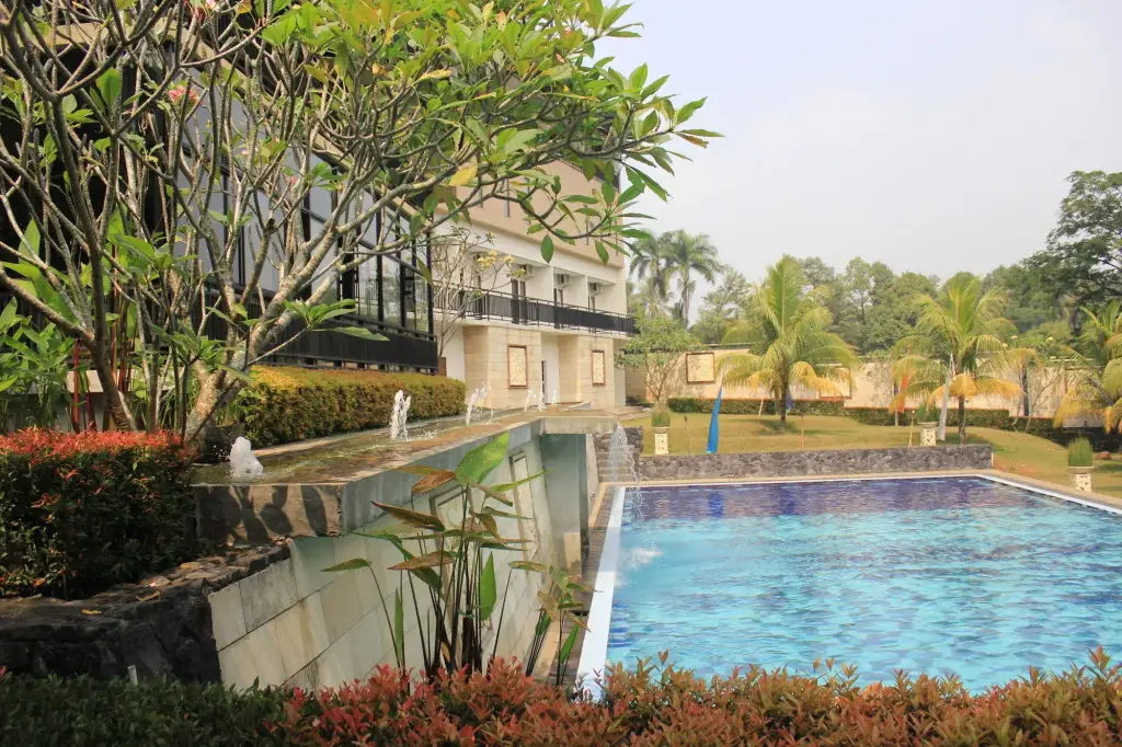 Сукарайя: Bumi Cikeas Convention Resort