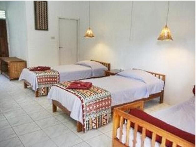Браджа Йекти: The Satwa Elephant Ecolodge