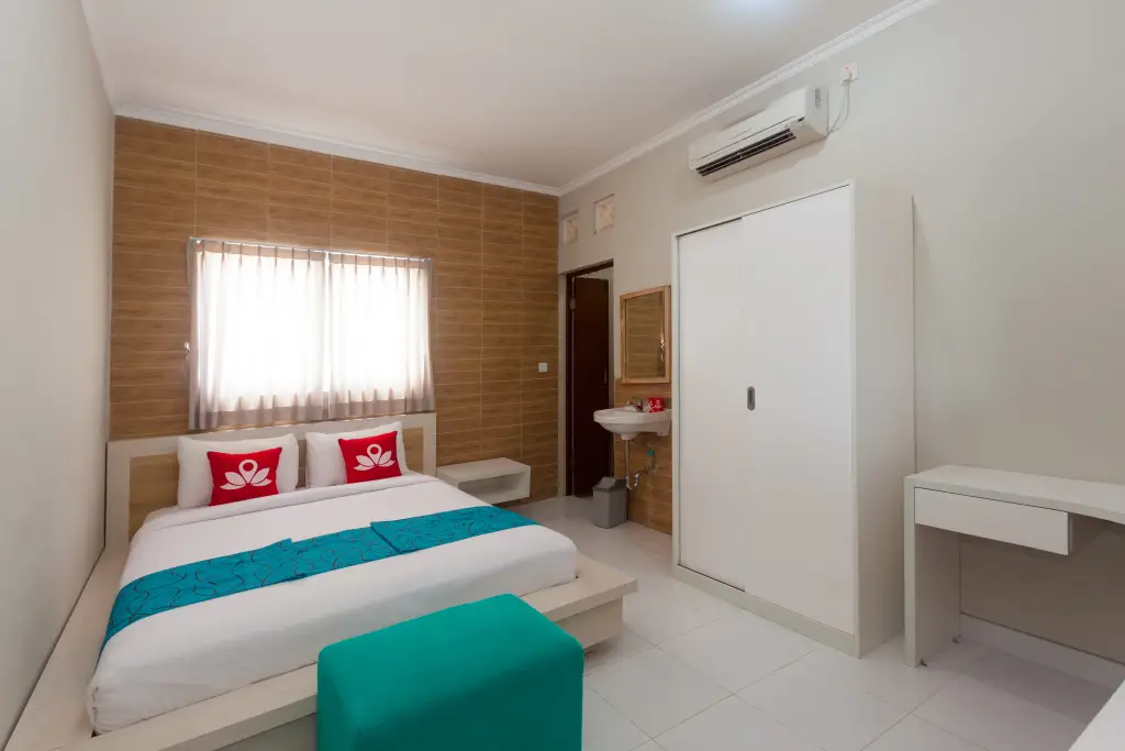 Беноа: Отель ZEN Rooms Nusa Dua Fiesta