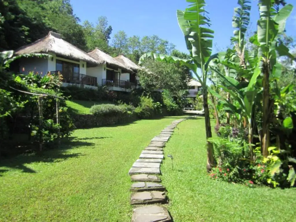 Энде: Kelimutu Crater Lakes Ecolodge