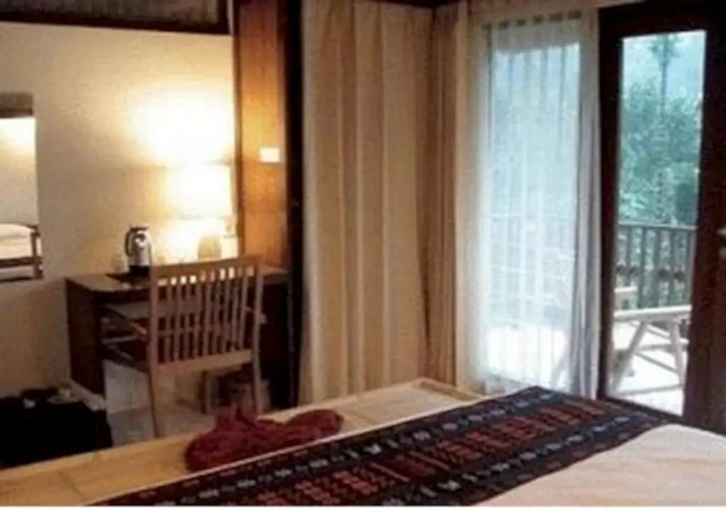 Энде: Kelimutu Crater Lakes Ecolodge