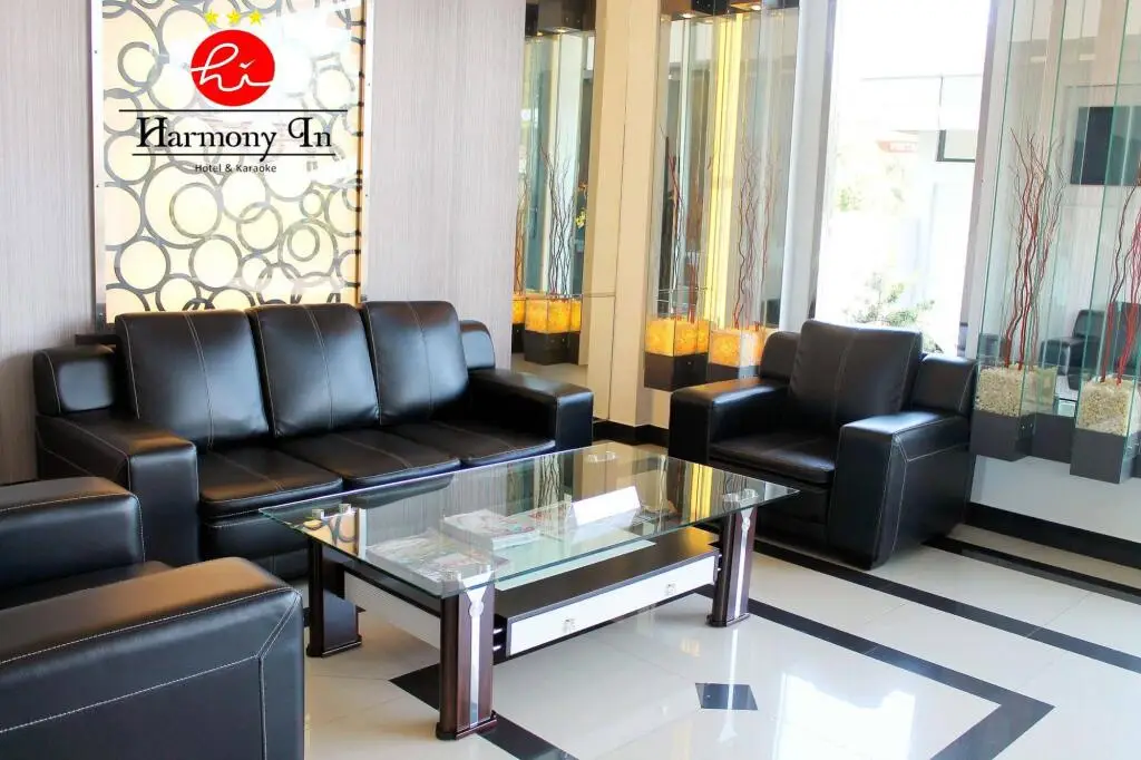 Понтианак: Harmony In Hotel