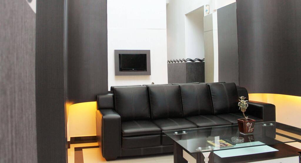 Понтианак: Harmony In Hotel