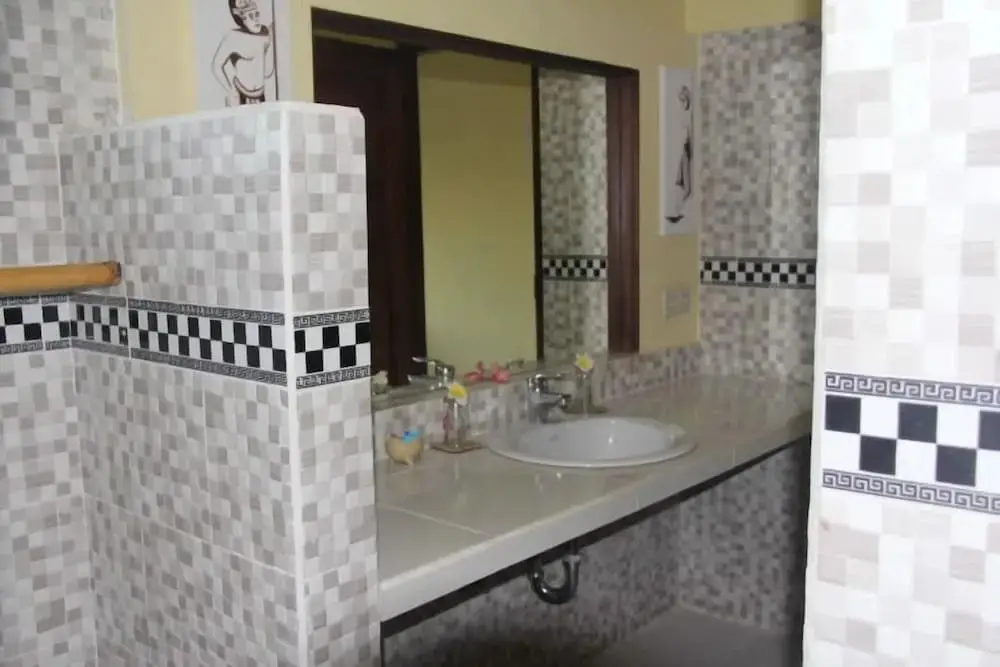 Туламбен: Segara Tegeh - Hostel