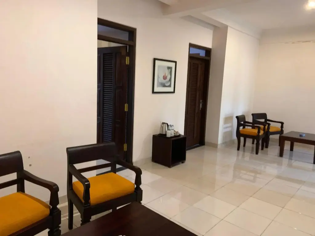 Денпасар: Nirwana Hotel Suites