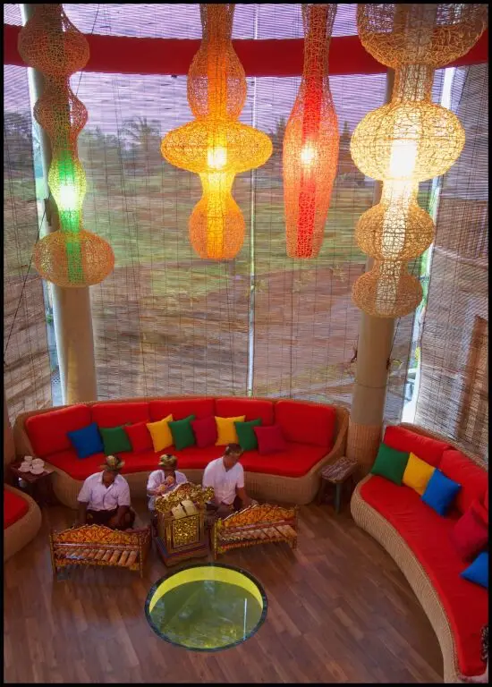 Сукавати: Floating Leaf Eco-Luxury Retreat