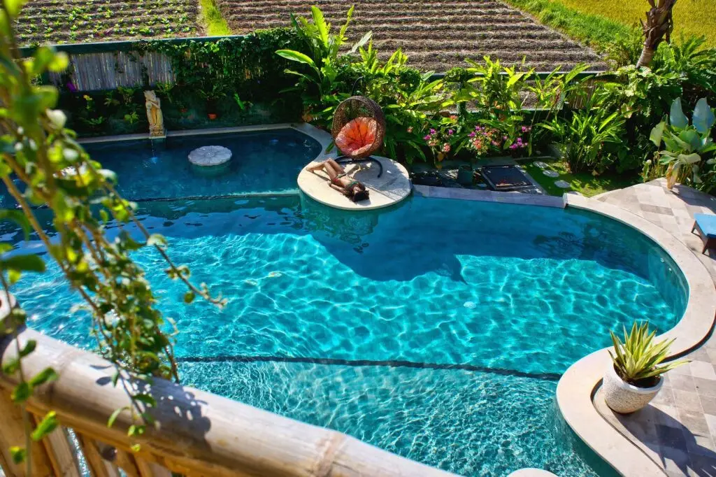 Сукавати: Floating Leaf Eco-Luxury Retreat