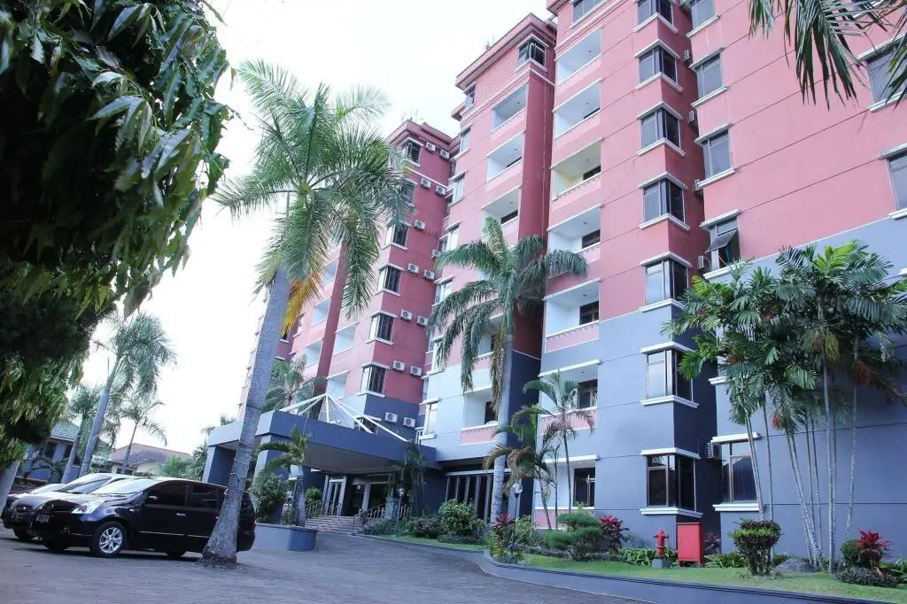 Депок: Sejahtera Family and Apartment