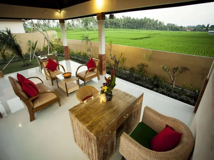 Убуд: The Sawah Villa