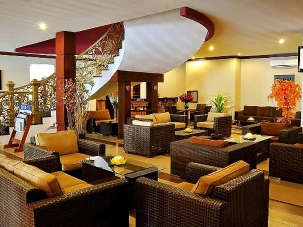 Чиребон: Grand Tryas Hotel