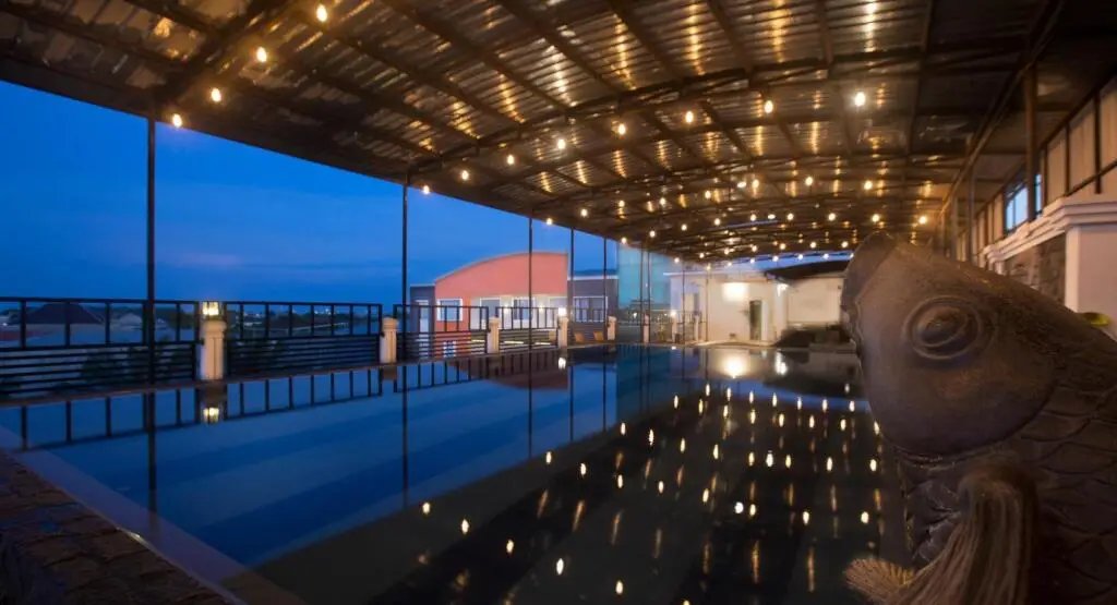 Чиребон: Grand Tryas Hotel