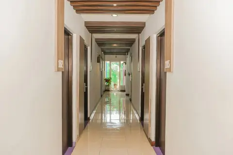 Dalu Hotel — фото 1