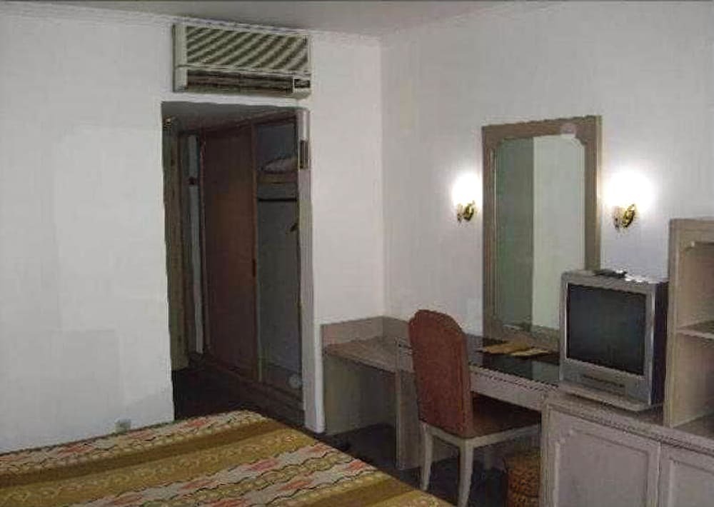 Бандунг: Hotel Royal Palace