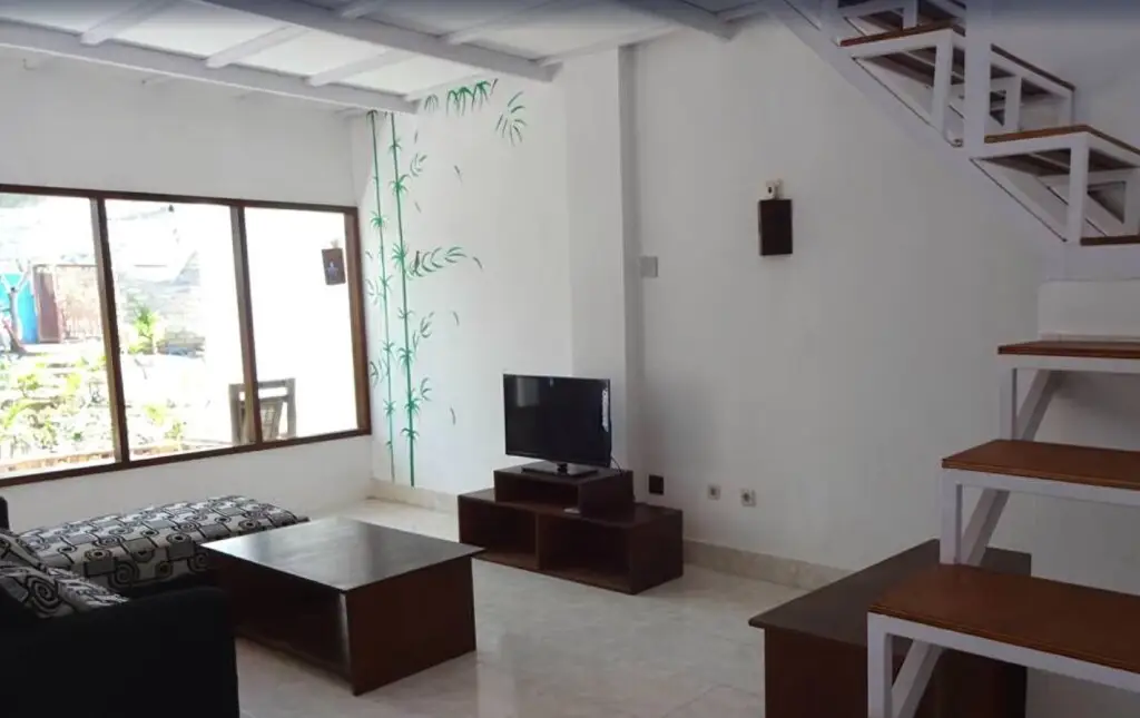 Гили Траванган: Villa Bintang